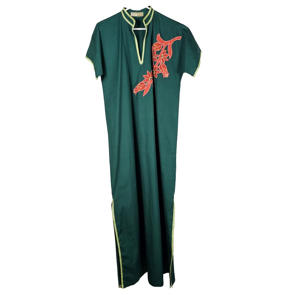 Vintage Green Caftan Galabeya Made in Egypt Medium Large